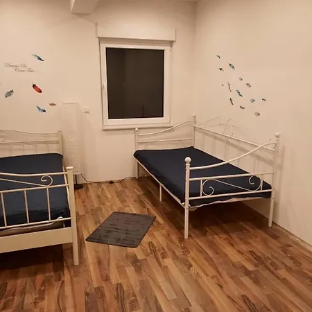 Gemutliche, Ruhig Gelegene Ferienwohnung Lejlighed